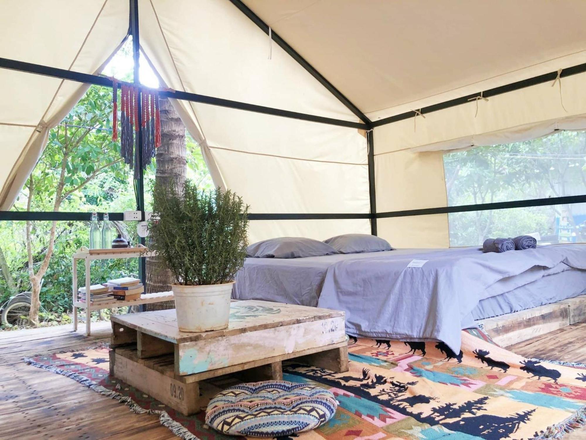 Con Dao Backpacker - Loco Camping Chi Khu Co Ong Bagian luar foto